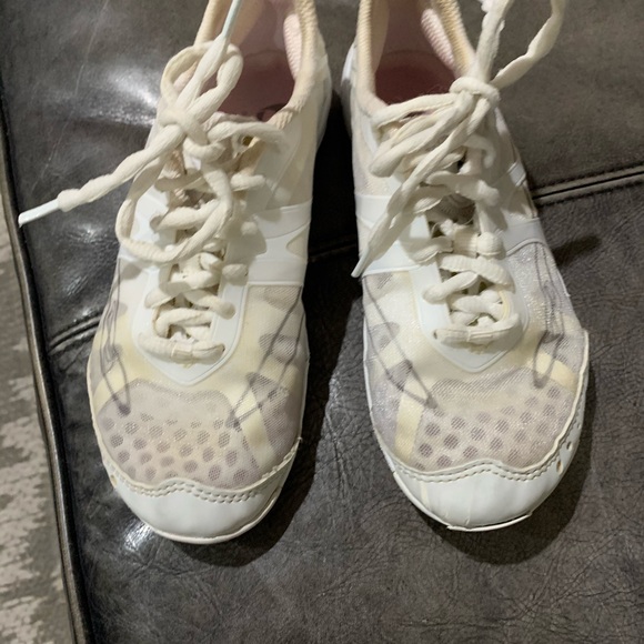 little girls cheerleading shoes